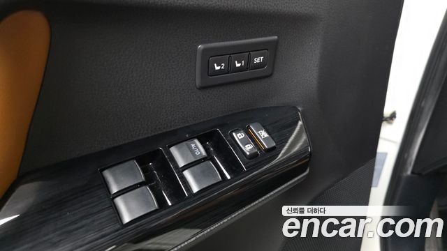Toyota RAV4 2017 — photo 29