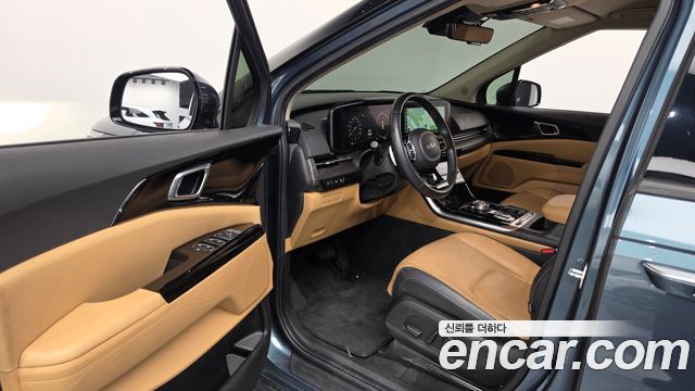 Kia Canival 2023 — photo 13
