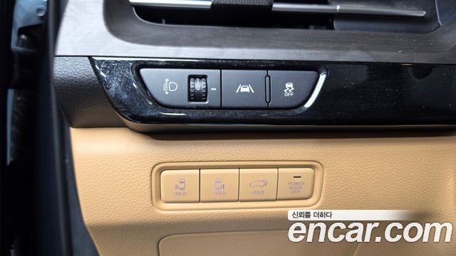 Kia Canival 2023 — photo 28