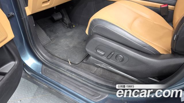 Kia Canival 2023 — photo 31