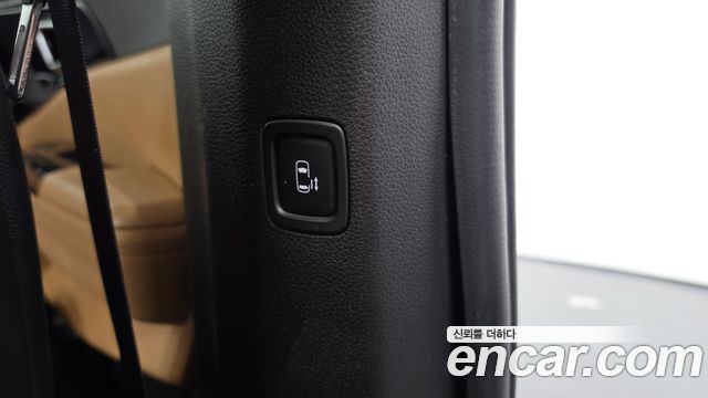 Kia Canival 2023 — photo 36