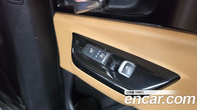 Kia Canival 2023 — photo 38
