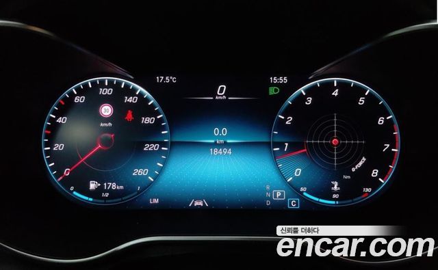 Mercedes-Benz C-Class 2023 — photo 3