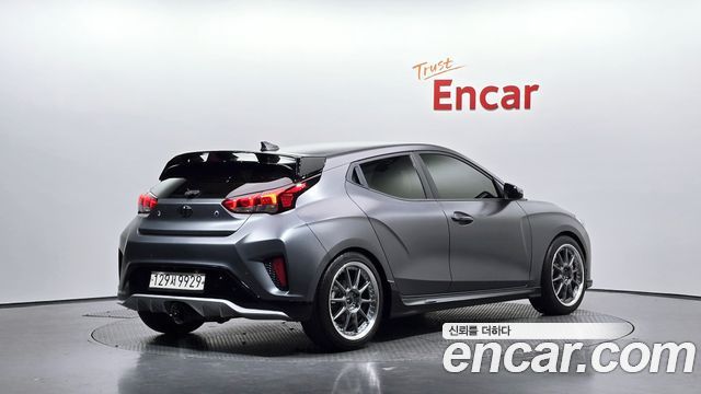 Hyundai Veloster 2018 — photo 2