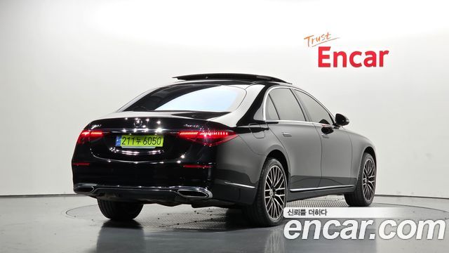 Mercedes-Benz S-Class 2024 — photo 2