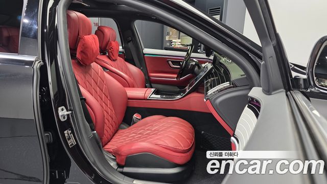 Mercedes-Benz S-Class 2024 — photo 17