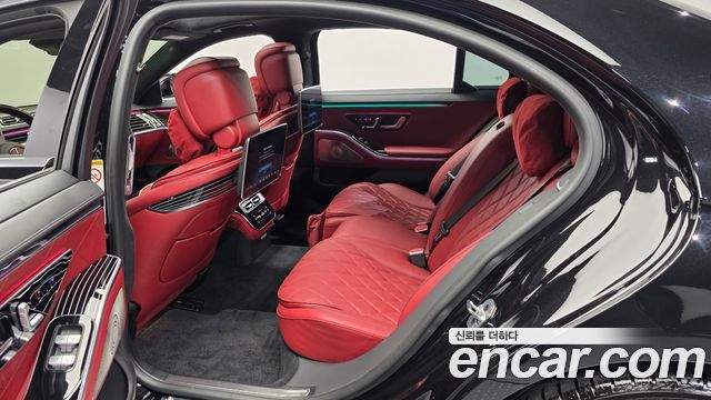 Mercedes-Benz S-Class 2024 — photo 16