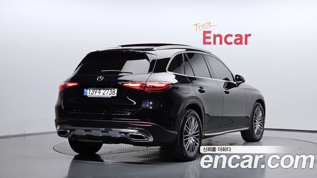 Mercedes-Benz GLC-Class 2023 — photo 2