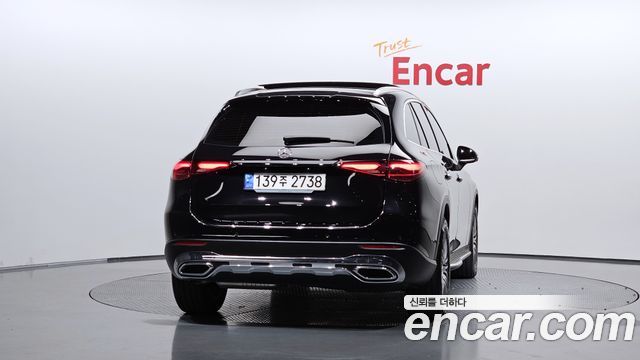Mercedes-Benz GLC-Class 2023 — photo 4