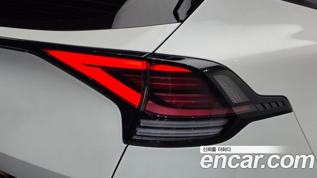Kia Sportage 2022 — photo 9