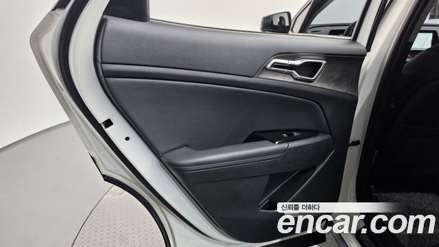 Kia Sportage 2022 — photo 15