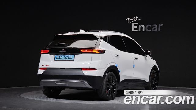 Chevrolet Korea 볼트 EUV 2023 — photo 2