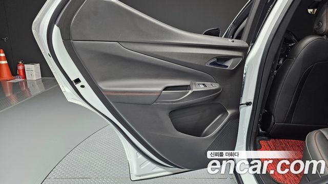 Chevrolet Korea 볼트 EUV 2023 — photo 15