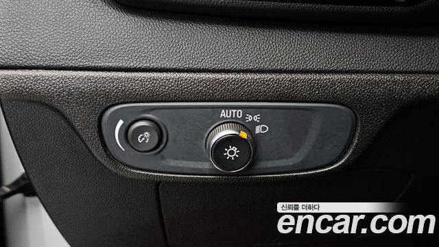 Chevrolet Korea 볼트 EUV 2023 — photo 31