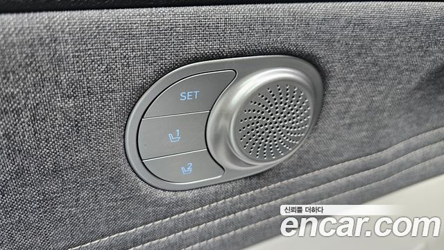 Hyundai AVANTE 2021 — photo 18