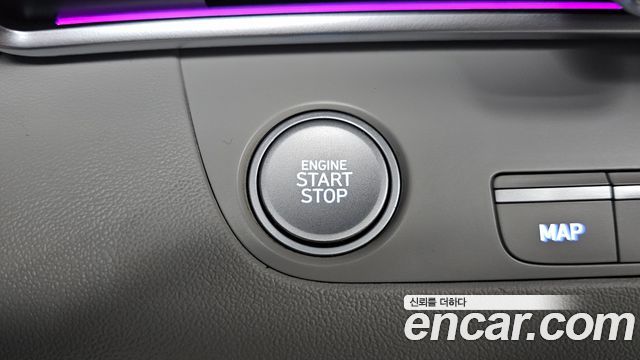 Hyundai AVANTE 2021 — photo 24