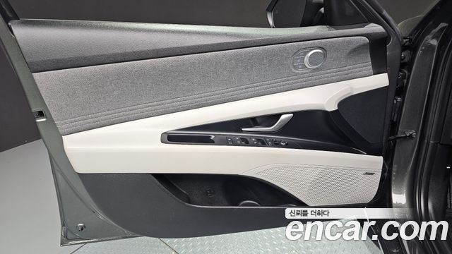Hyundai AVANTE 2021 — photo 14
