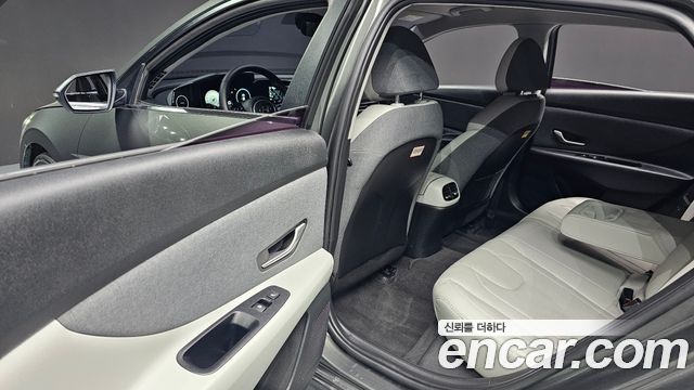 Hyundai AVANTE 2021 — photo 31
