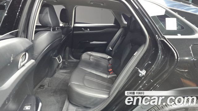 Kia K5 2023 — photo 16