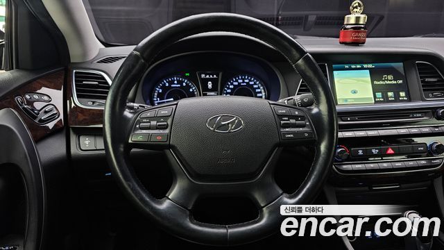 Hyundai Aslan 2016 — photo 19