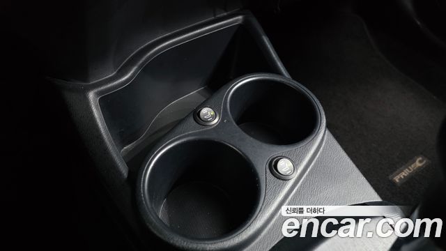 Toyota Prius 2018 — photo 15