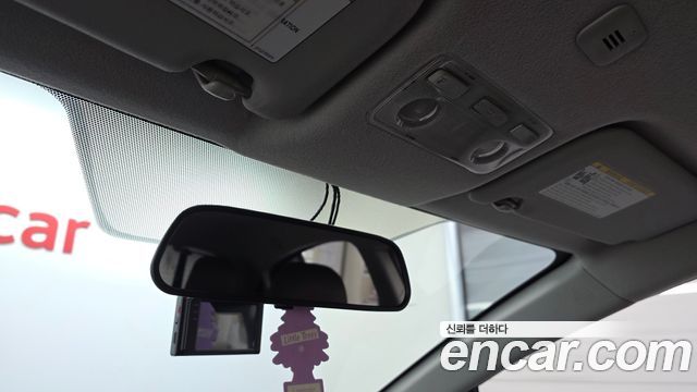 Toyota Prius 2018 — photo 18