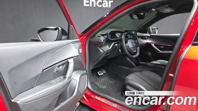 Peugeot 2008 2023 — photo 13