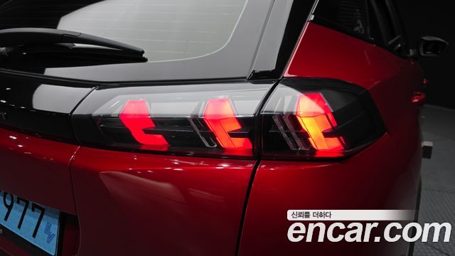 Peugeot 2008 2023 — photo 9