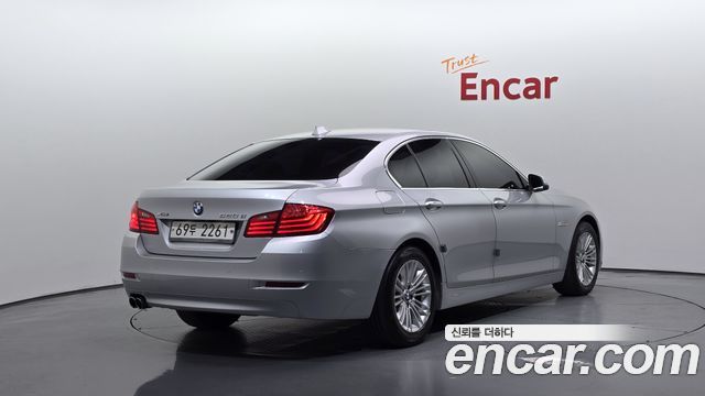 BMW 5-Series 2014 — photo 2