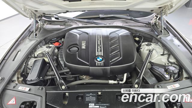 BMW 5-Series 2014 — photo 6