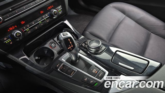 BMW 5-Series 2014 — photo 9