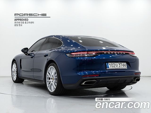 Porsche Panamera 2022 — photo 2