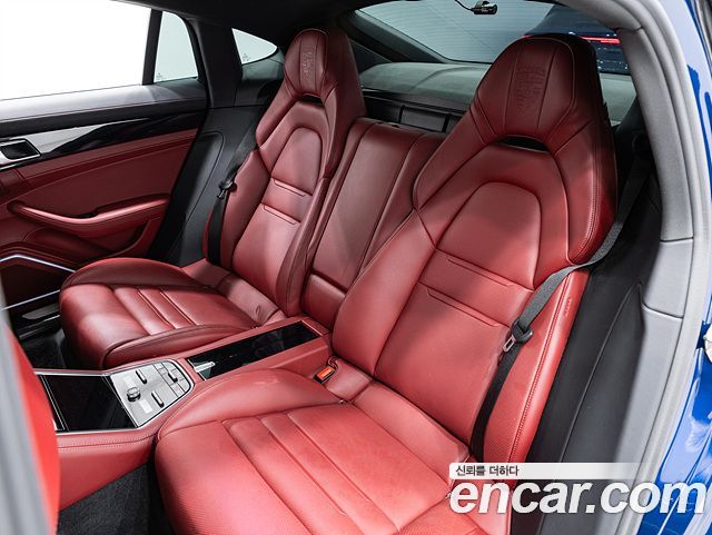 Porsche Panamera 2022 — photo 17