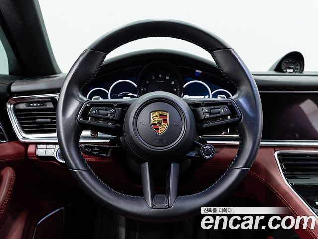 Porsche Panamera 2022 — photo 19