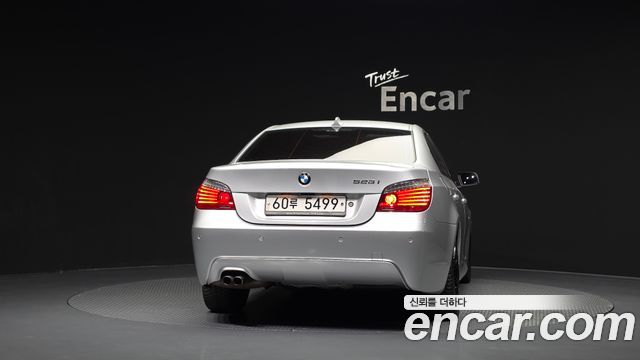 BMW 5-Series 2009 — photo 4