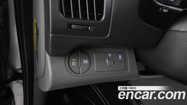 Hyundai Starex 2018 — photo 16