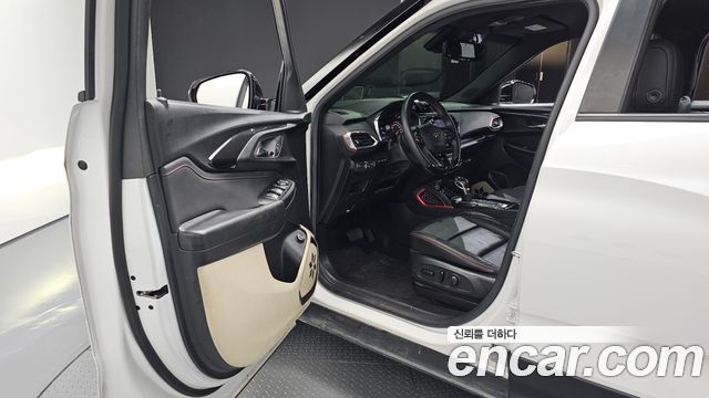 Chevrolet Korea Trailblazer 2023 — photo 13