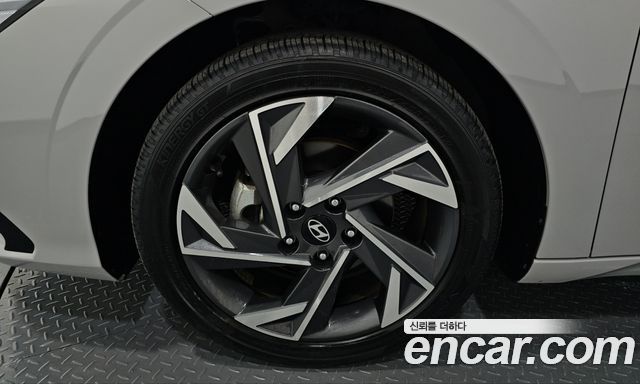Hyundai AVANTE 2024 — photo 5