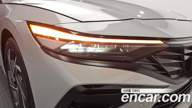Hyundai AVANTE 2024 — photo 8