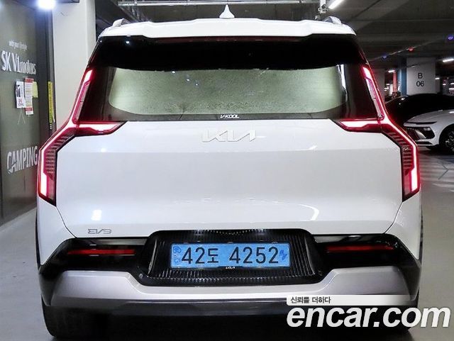 Kia EV9 2024 — photo 5