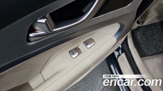 Genesis G70 2024 — photo 30