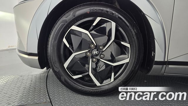 Hyundai Ioniq5 2023 — photo 5