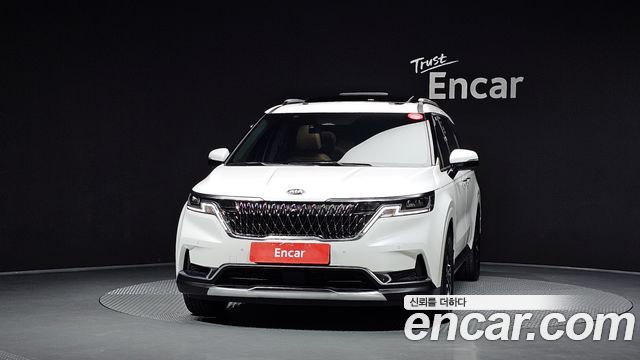 Kia Canival 2021 — photo 3