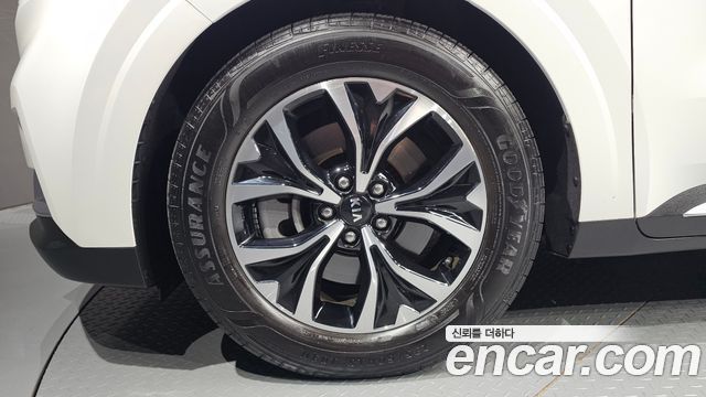 Kia Canival 2021 — photo 5