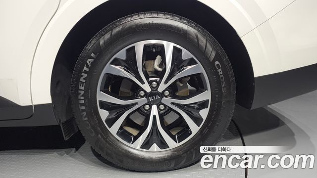Kia Canival 2021 — photo 7