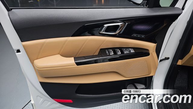Kia Canival 2021 — photo 14