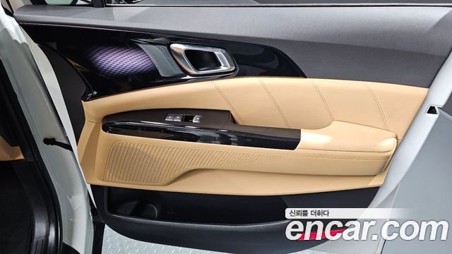 Kia Canival 2021 — photo 15