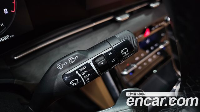 Kia Canival 2021 — photo 35