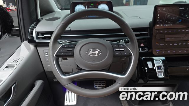 Hyundai Staria 2025 — photo 19