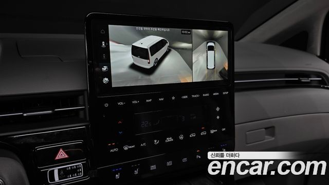 Hyundai Staria 2025 — photo 21